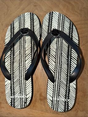 Coach Alessa Flip Flop Thong Sandals Size 7/8